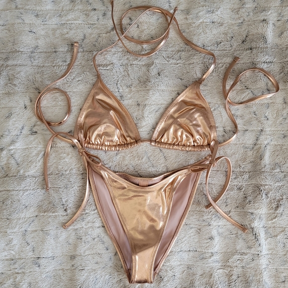 SKIMS Other - Skims Metallic Swim Triangle Top & Metallic Swim Dipped Tie Bottoms - Champagne